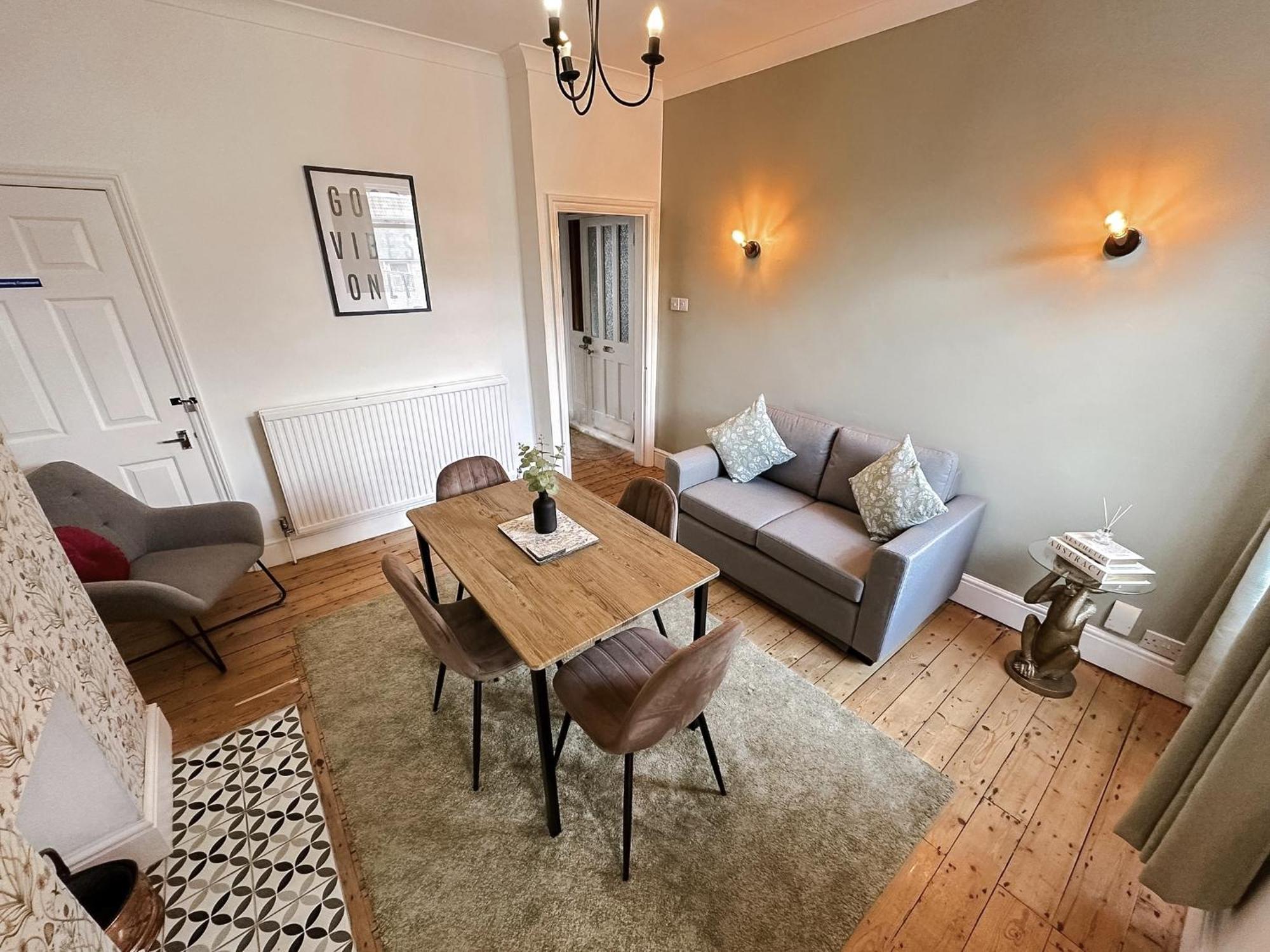 Cecil House - Stylish 2-Bed, Sleeps 5 Guests, Free Parking, Close To Cathedral, Bars & Restaurants Lincoln Exterior photo
